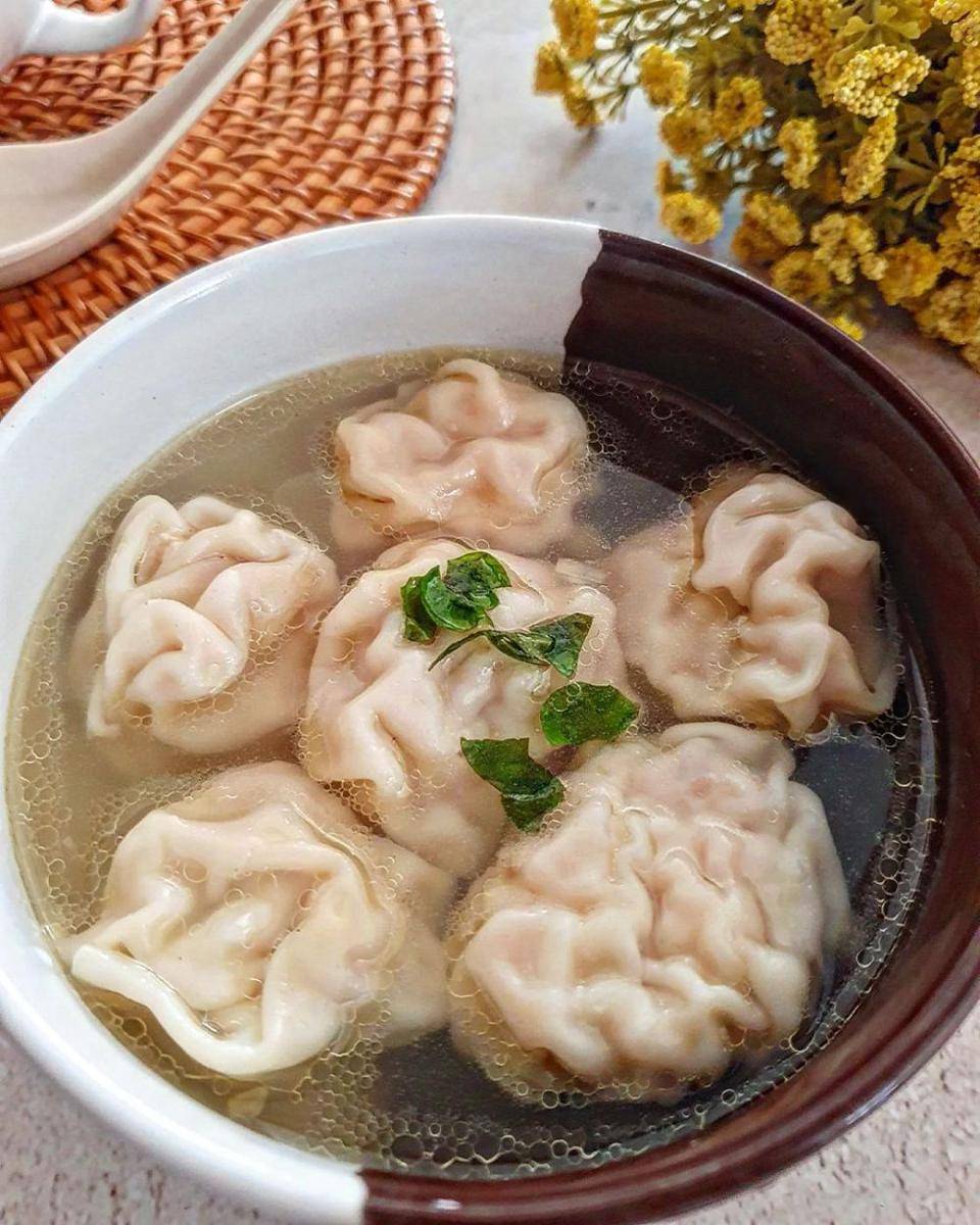 pangsit kuah isi tahu (instagram.com/yscooking)