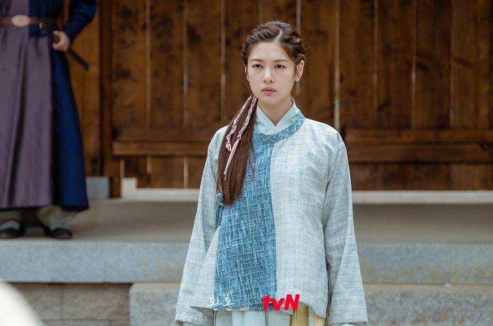 Jung So Min di drama Alchemy of Souls (instagram.com/tvn_drama)