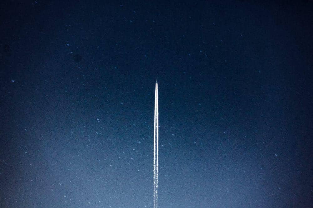 Ilustrasi roket di luar angkasa (pexels.com/Edvin Richardson)