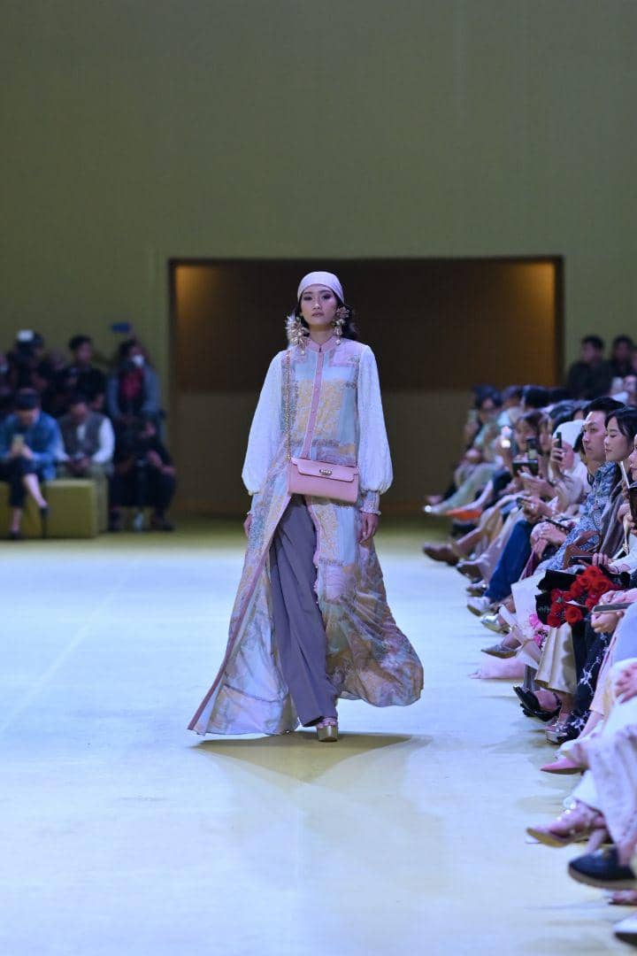 Hijab Mandjha Light of Treasure(dok. Ivan Gunawan Raya Collection 2024)