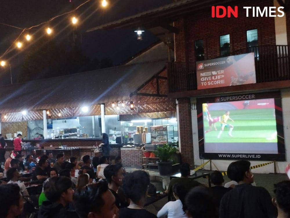 Kemeriahan Nonton Bareng Indonesia Vs Australia di Medan