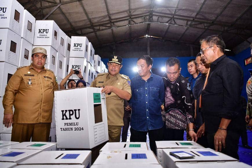 Jelang Pencoblosan, 99 Persen Logistik Pemilu di Maros Siap