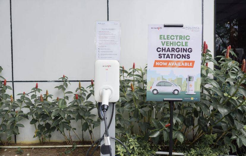 Electric Vechile/EV Charging Station di Hotel Le Polonia (Dok. Diskominfo Medan)
