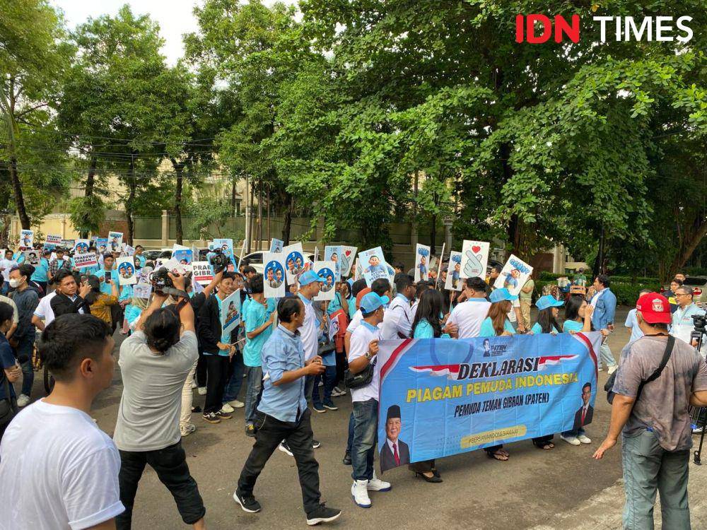 Pemuda Teman Gibran (Paten) deklarasi dukung Prabowo-Gibran di Kertanegara, Jakarta Selatan, Selasa (30/1/2024). (IDN Times/Irfan Fathurohman)