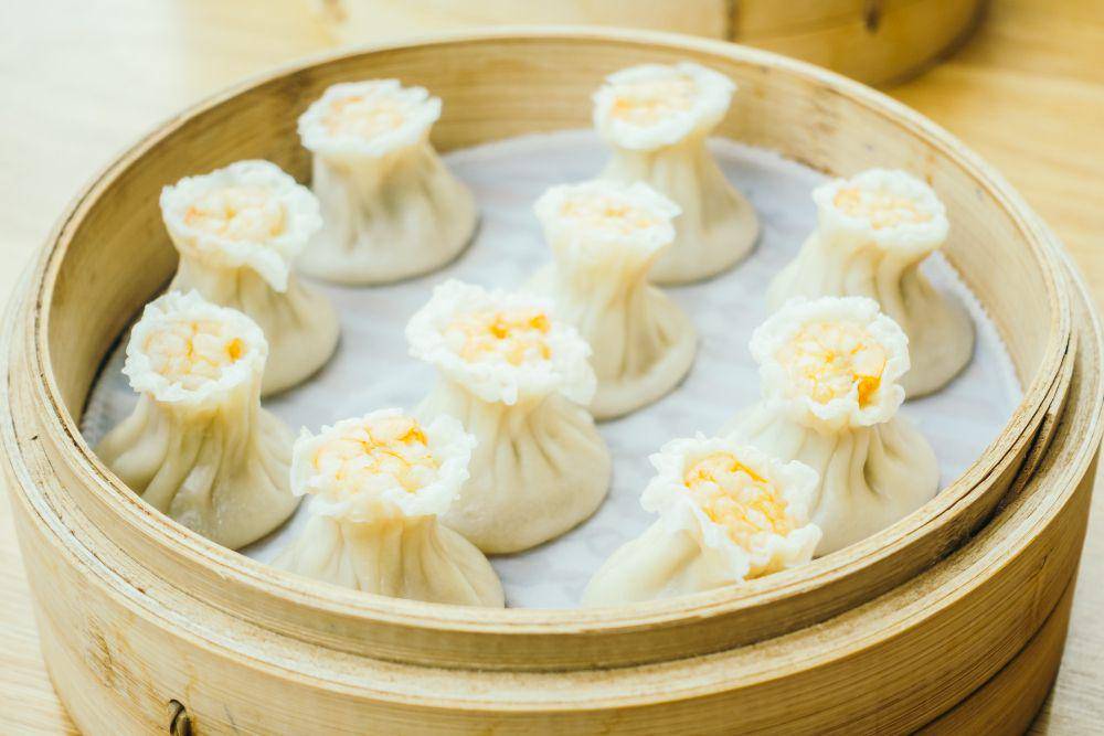 ilustrasi mengukus dimsum (freepik.com/lifeforstock)