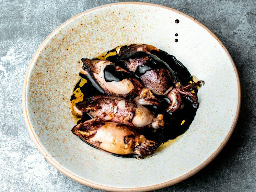 olahan cumi masak hitam (unsplash.com/Edward Howell)