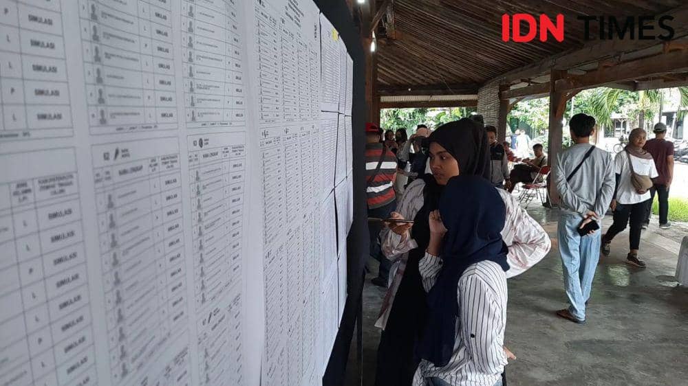Simulasi pencoblosan di Solo. (IDN Times/Larasati Rey)