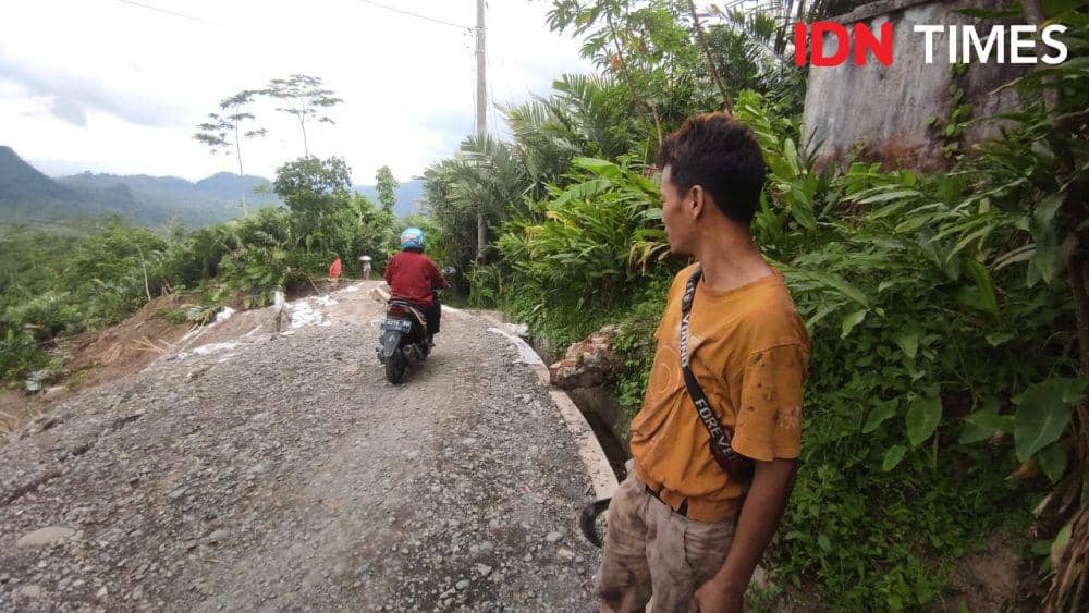 Tanah Bergerak di Banjarnegara, Jalan Majatengah ke Pagerpelah Longsor