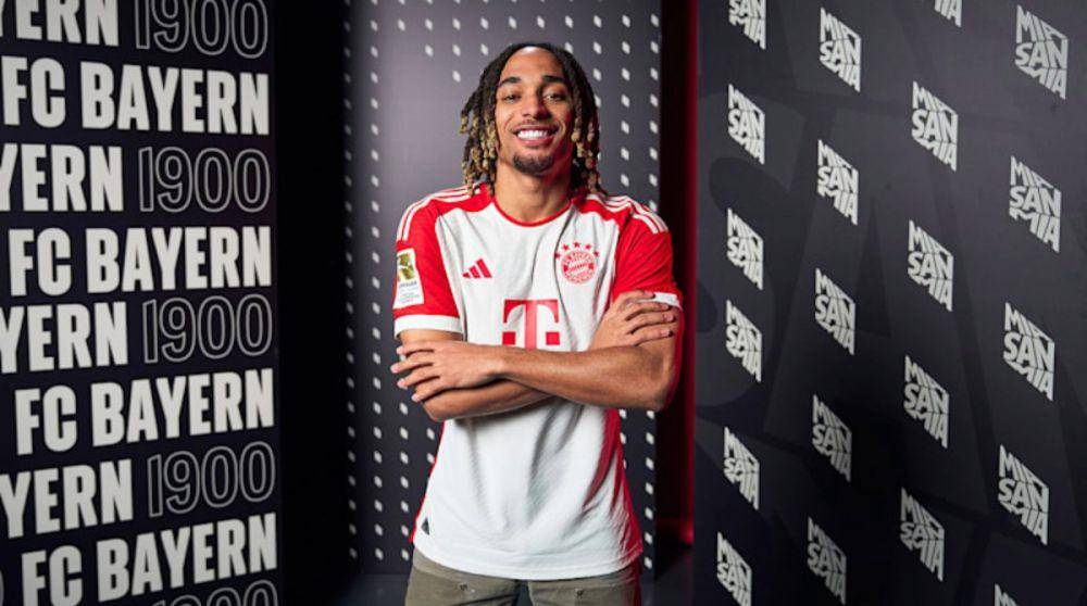 potret Sacha Boey (fcbayern.com)