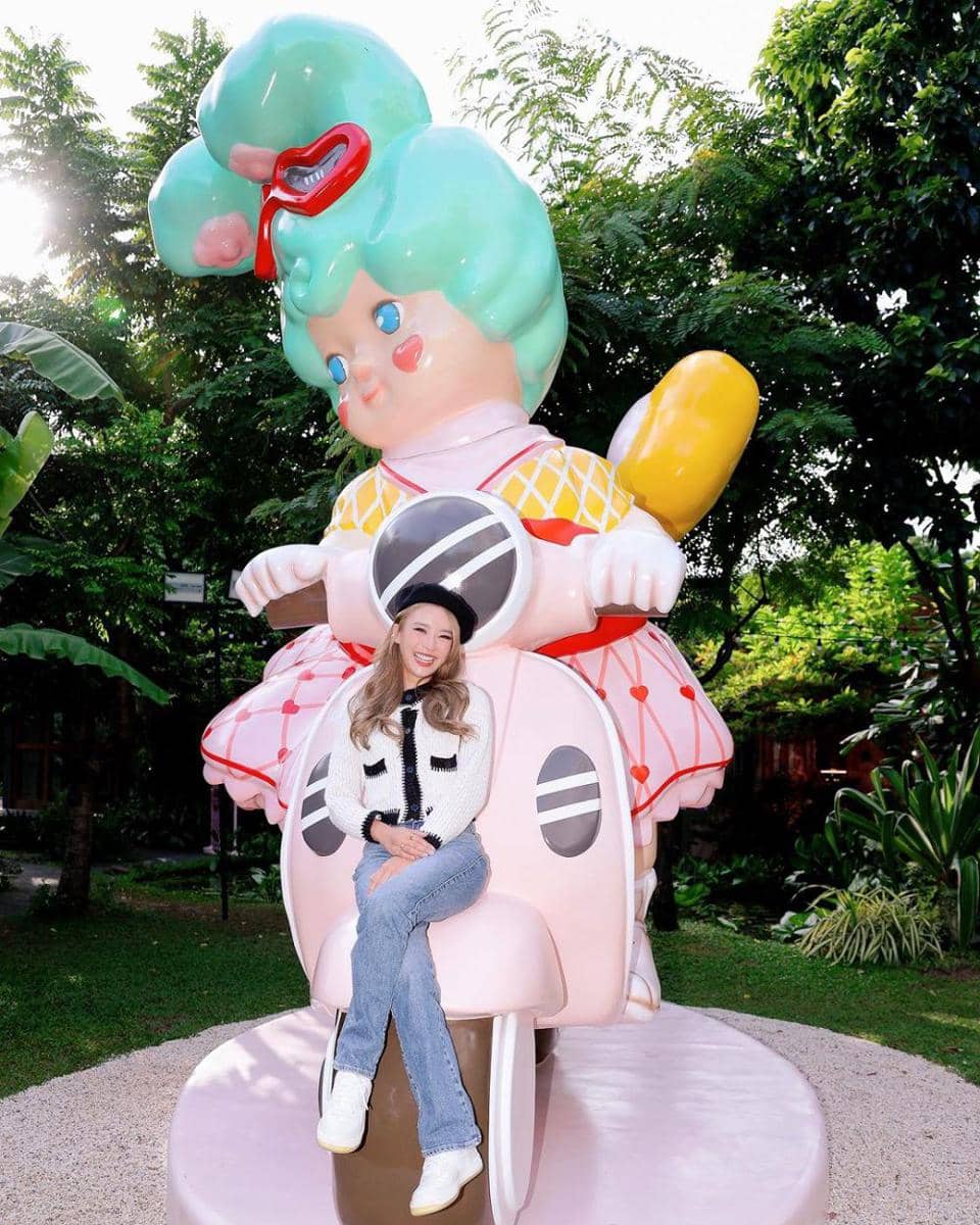 Pearwah Nichaphat (instagram.com/nichaphatc)