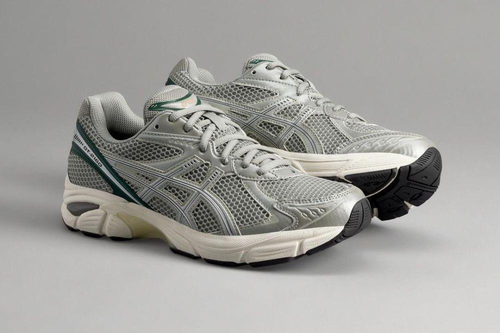 6 Ciri-Ciri Sepatu Asics Original, Cek Box hingga Jahitannya