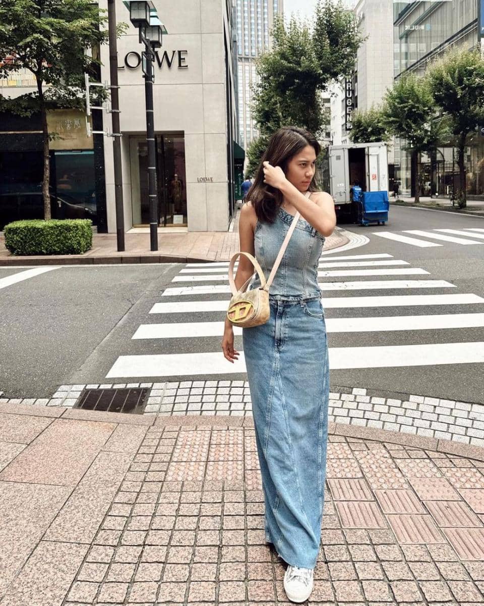 inspirasi OOTD ala Azizah Salsha (instagram.com/azizahsalsha_)