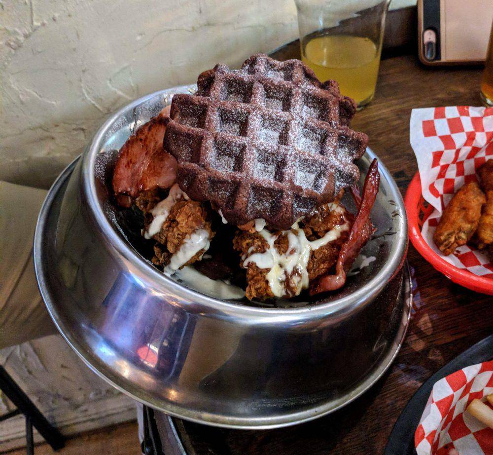 potret penyajian nyentrik hidangan waffle (reddit.com/r/WeWantPlates)
