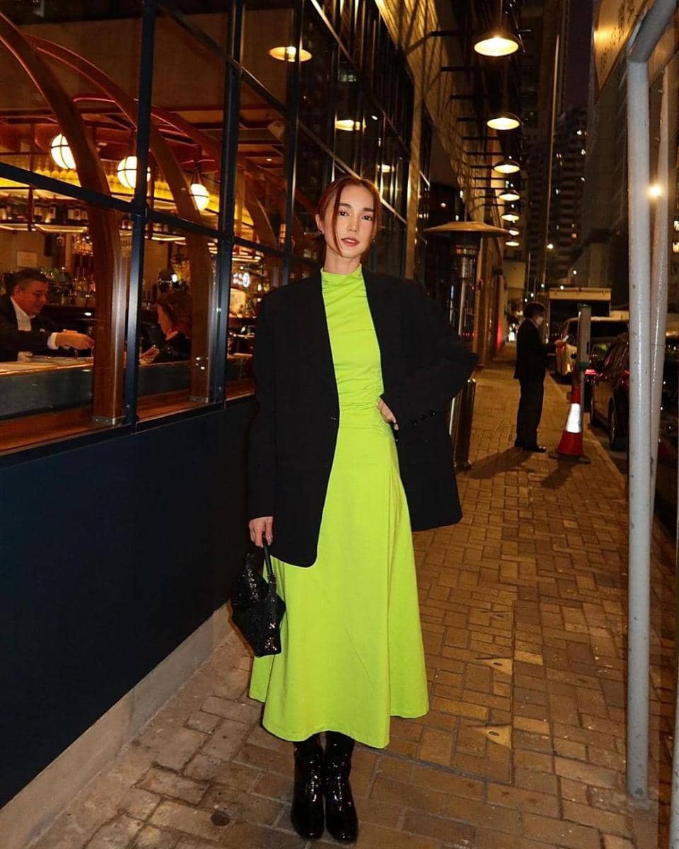 outfit Bua Nalinthip (instagram.com/buanalinthip)
