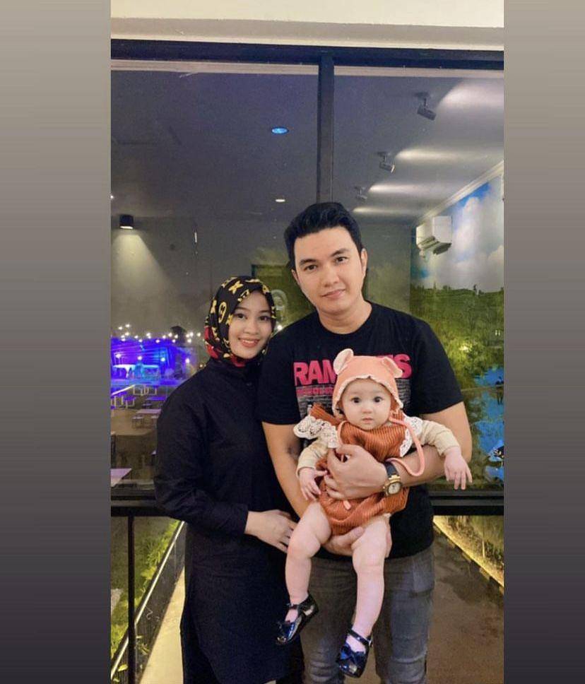 potret bahagia keluarga Aldi Taher, umumkan istri hamil anak kedua (Instagram.com/salaabillih06)