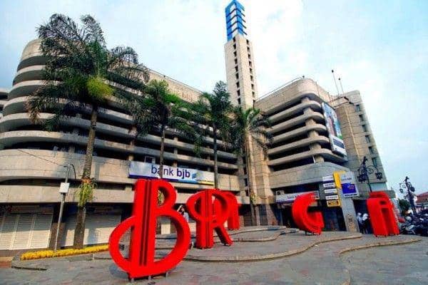 bank bjb Masuk Top 50 Emiten MidCap IICD CG Award 2026 | IDN Times