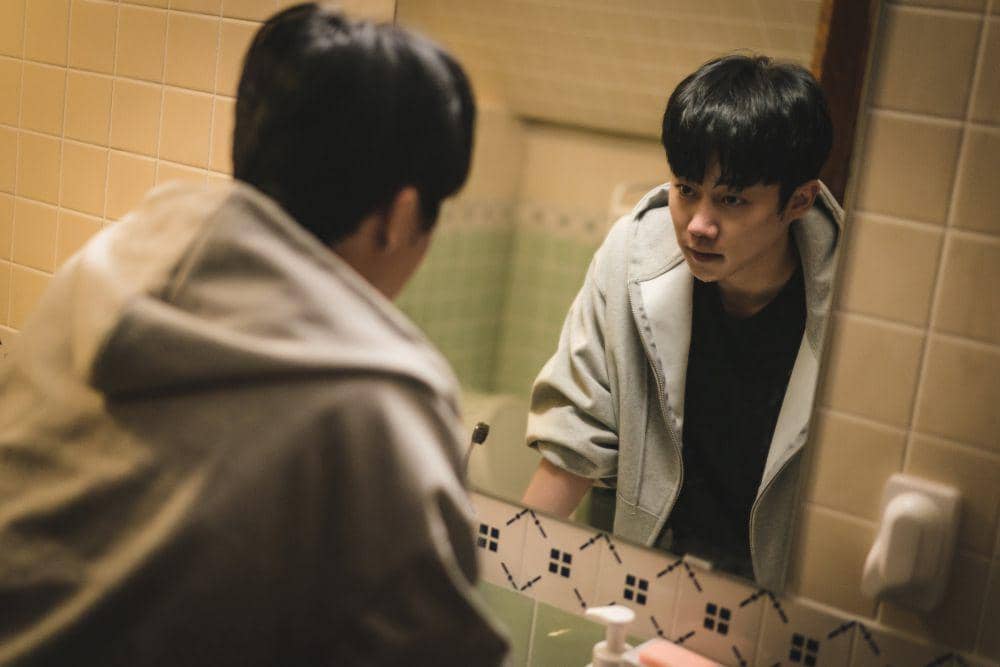 Bae Jeong Min di drakor A Shop For Killers (dok. Disney+ Hotstar/A Shop For Killers)