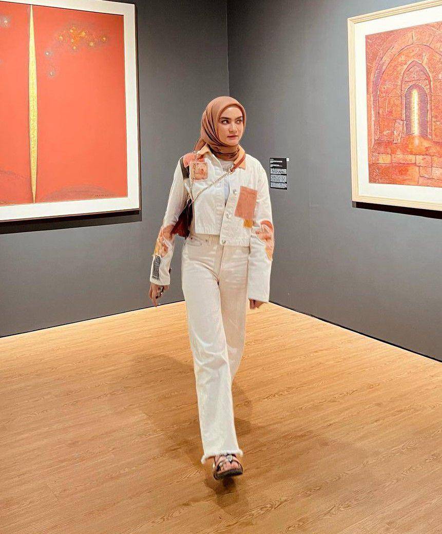 Helwa Bashel (instagram.com/helwabasheel)