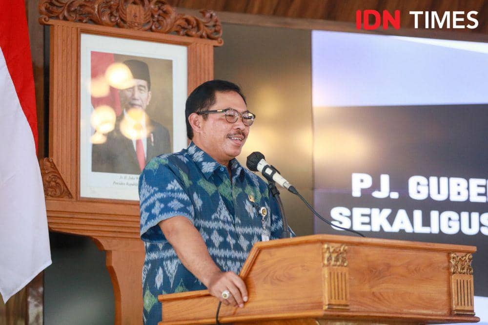 Pj Gubernur Jateng Nana Sudjana. (IDN Times/Fariz Fardianto)