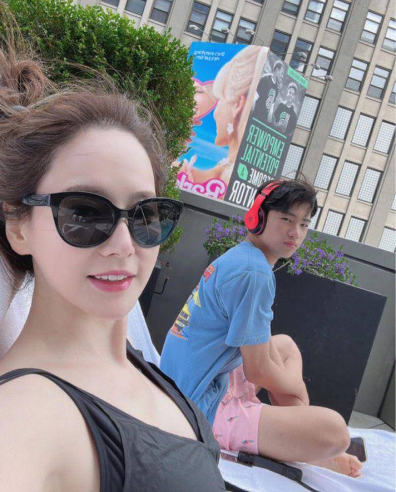 potret terbaru Ahn Ri Hwan (instagram.com/leehyewon2002)
