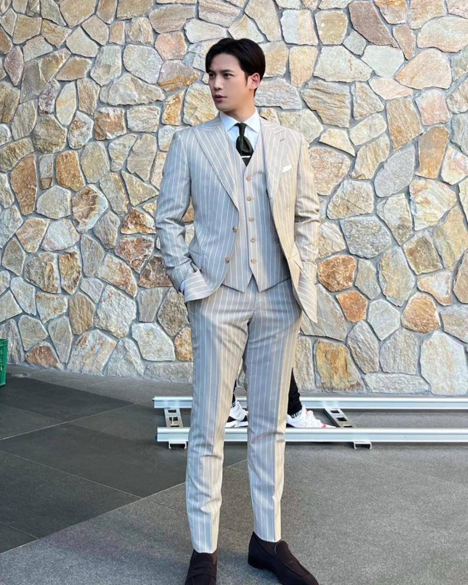 Park Ki Woong (instagram.com/oopkwoo)