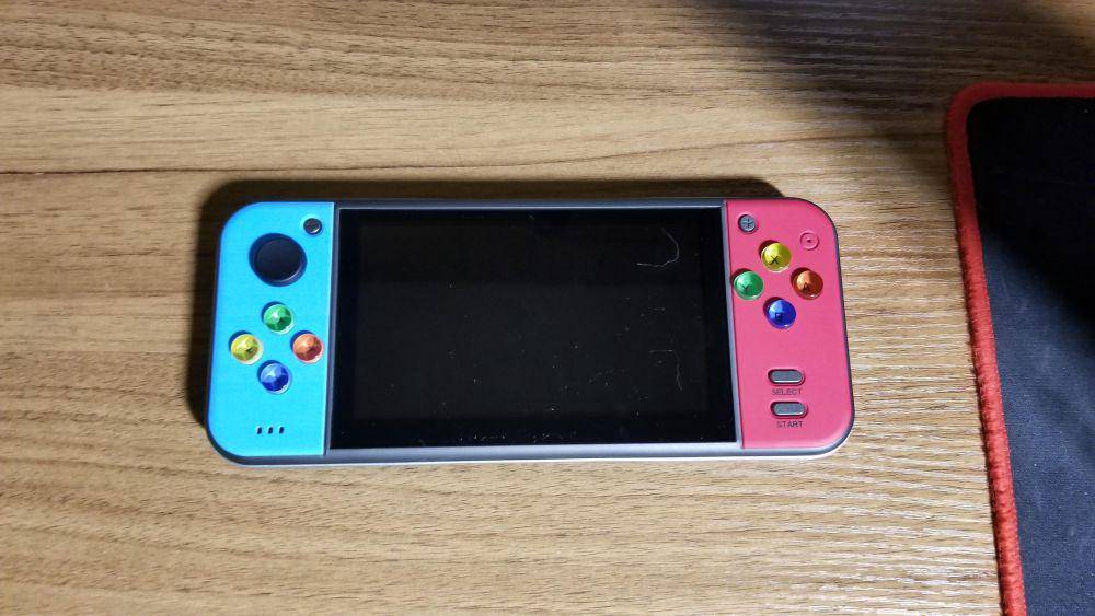 potret barang KW tiruan dari Nintendo Switch (reddit.com/user/Zemodias)