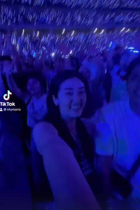 Ranty Maria dan Rayn konser Coldplay (Instagram.com/rantymaria)