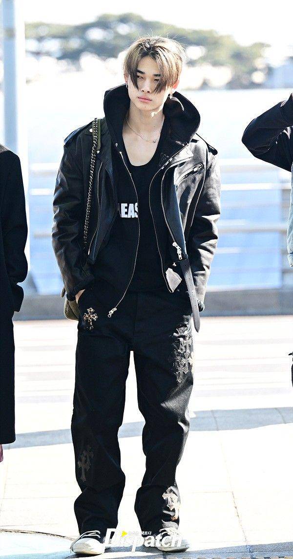 airport fashion ala Ni-ki ENHYPEN (dok. dispatch.co.kr/Ho Joon)