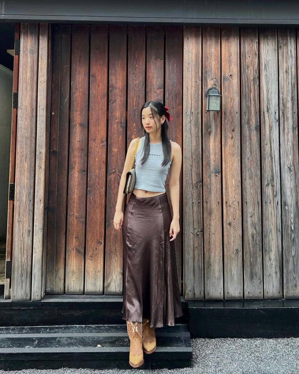 outfit Tu Tontawan (instagram.com/tontawan)