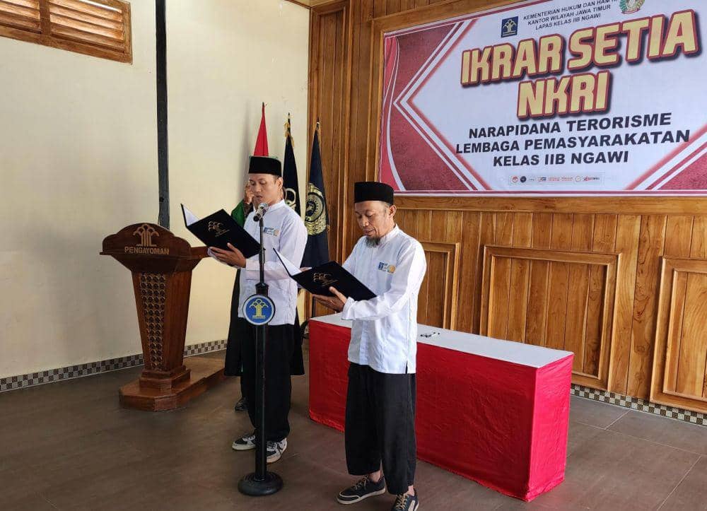 Dua napiter ES dan FM, berikrar setia kepada Negara Kesatuan Republik Indonesia (NKRI). IDN Times/ Humas Kemenkumham