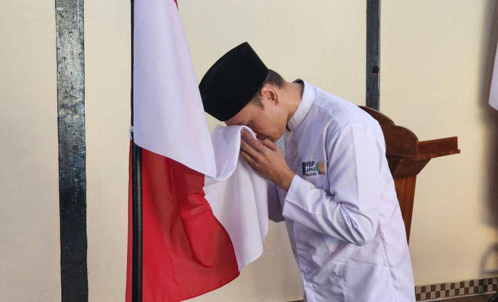 Dua napiter ES dan FM, berikrar setia kepada Negara Kesatuan Republik Indonesia (NKRI). IDN Times/ Humas Kemenkumham