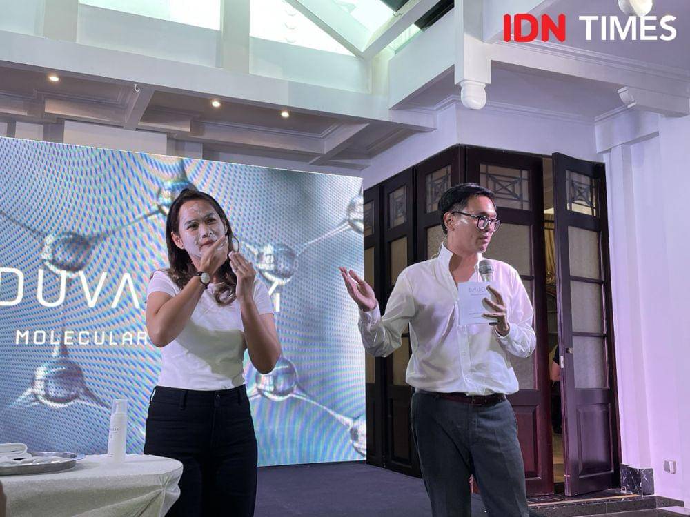 Peluncuran dan Press Conference Duvaderm Molecular Skincare' pada Kamis (31/1/24). (IDNTimes/Dina Fadillah Salma)