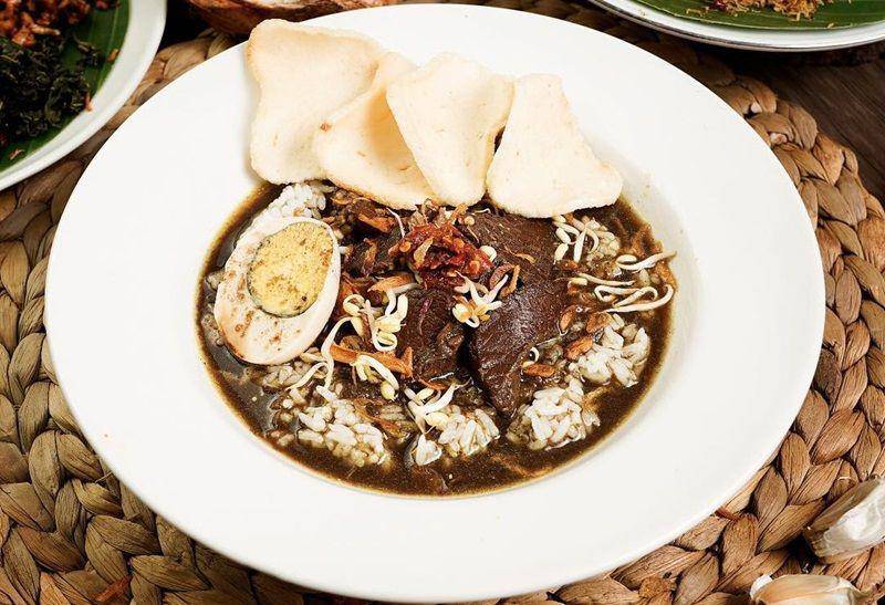 Nasi Rawon (facebook.com/Kampung Nasi)