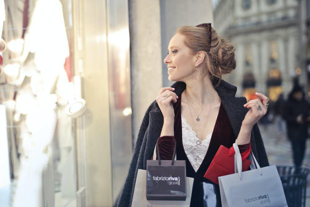 5 Cara Hentikan Habit Retail Therapy, Happy Tanpa Harus Bokek