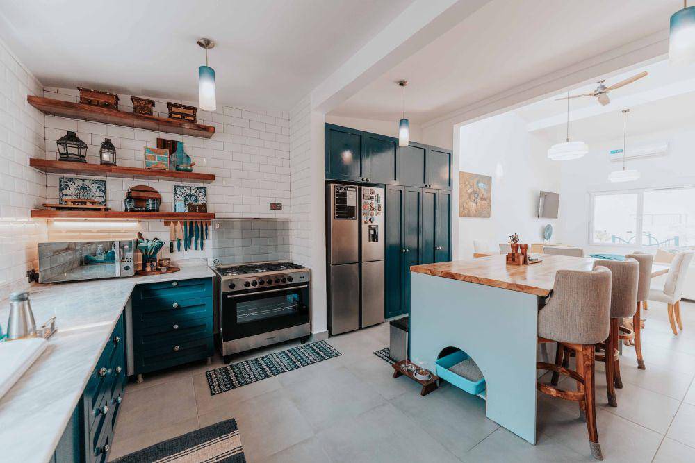 inspirasi dekorasi dapur dengan sentuhan vintage atau antik (pexels.com/Keegan Checks)