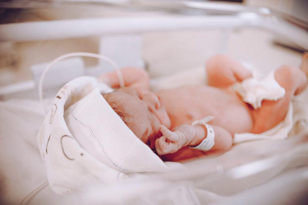 COVID-19 saat Hamil Bisa Sebabkan Masalah Pernapasan pada Bayi