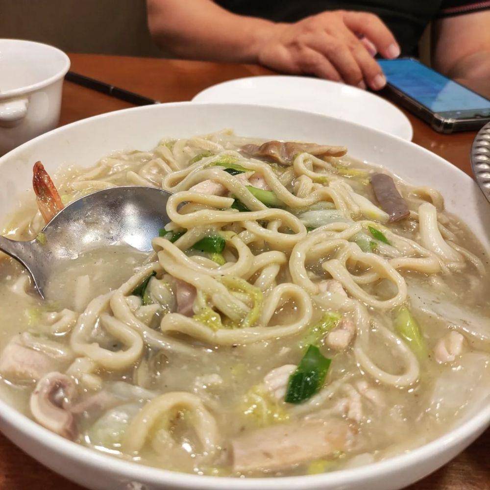 Lomie Hokkian (instagram.com/rina_steven)