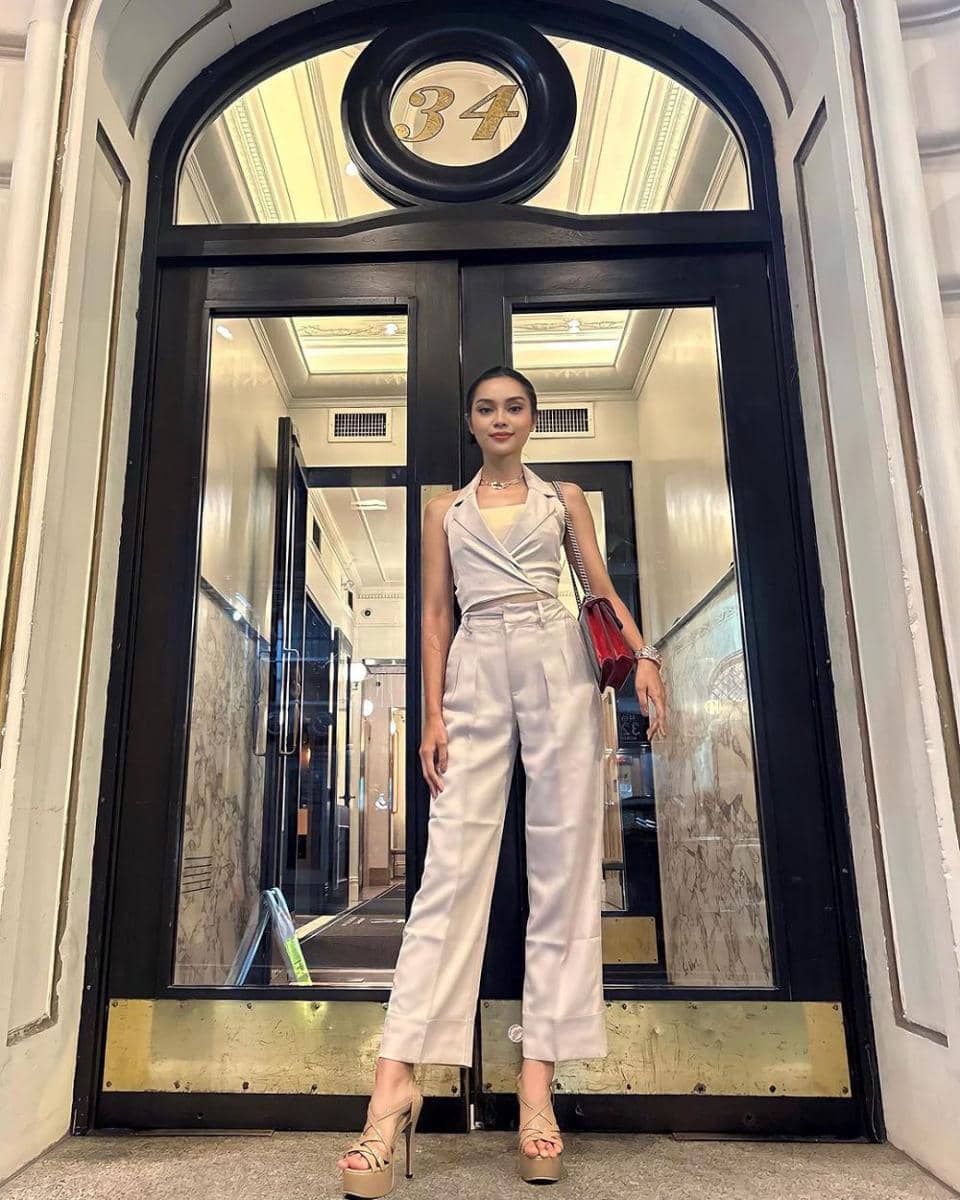 inspirasi OOTD ala Farhana Nariswari (instagram.com/farhanariswari)