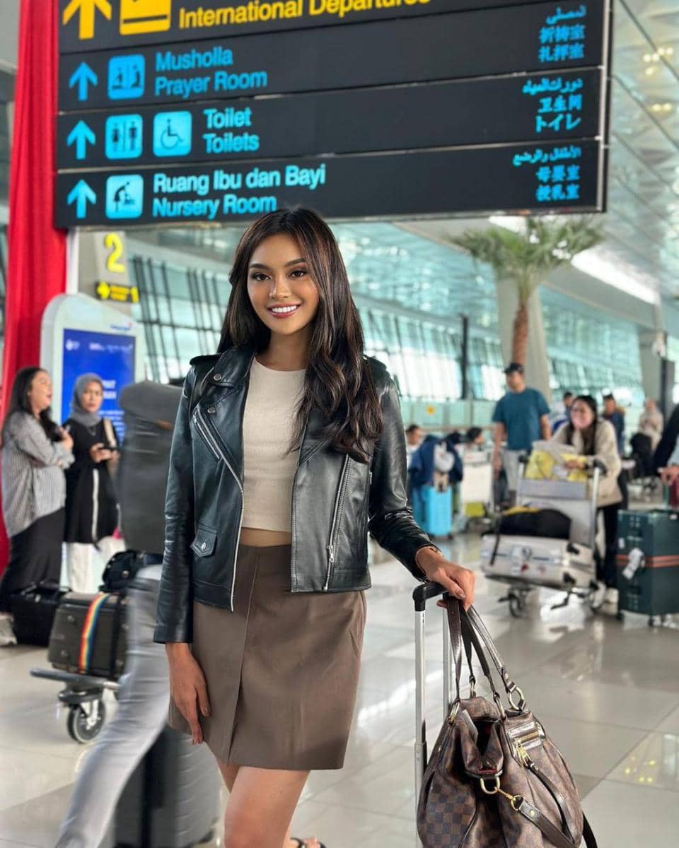 inspirasi OOTD ala Farhana Nariswari (instagram.com/farhanariswari)