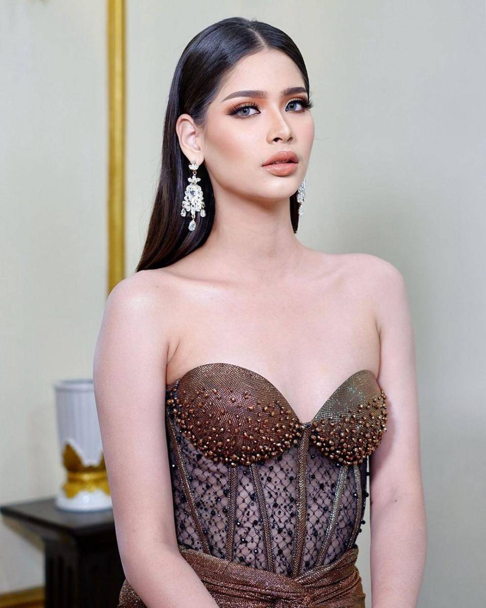 Potret Miss Mega Bintang Jawa Timur 2024 Shinta Indah Permata Sari (Instagram.com/galyhtico_makeup)