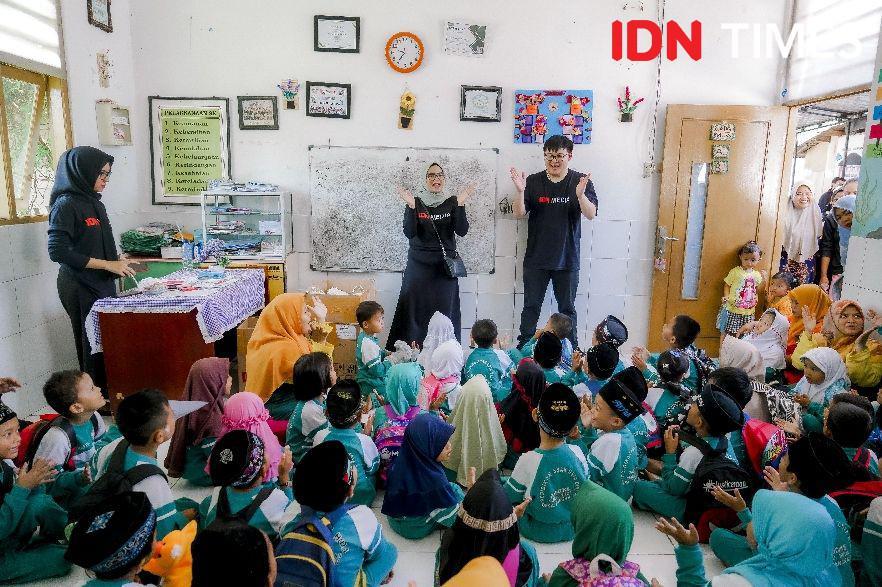 Saweria Donasi Buku untuk Saung Baca IDN Foundation di Tangerang