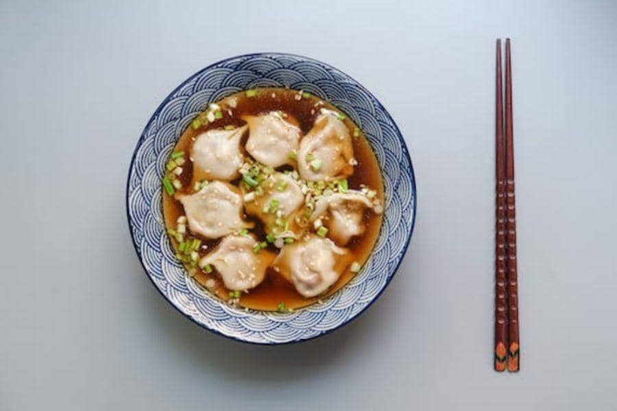 Resep Pangsit Rebus Chili Oil yang Pedas dan Mengenyangkan