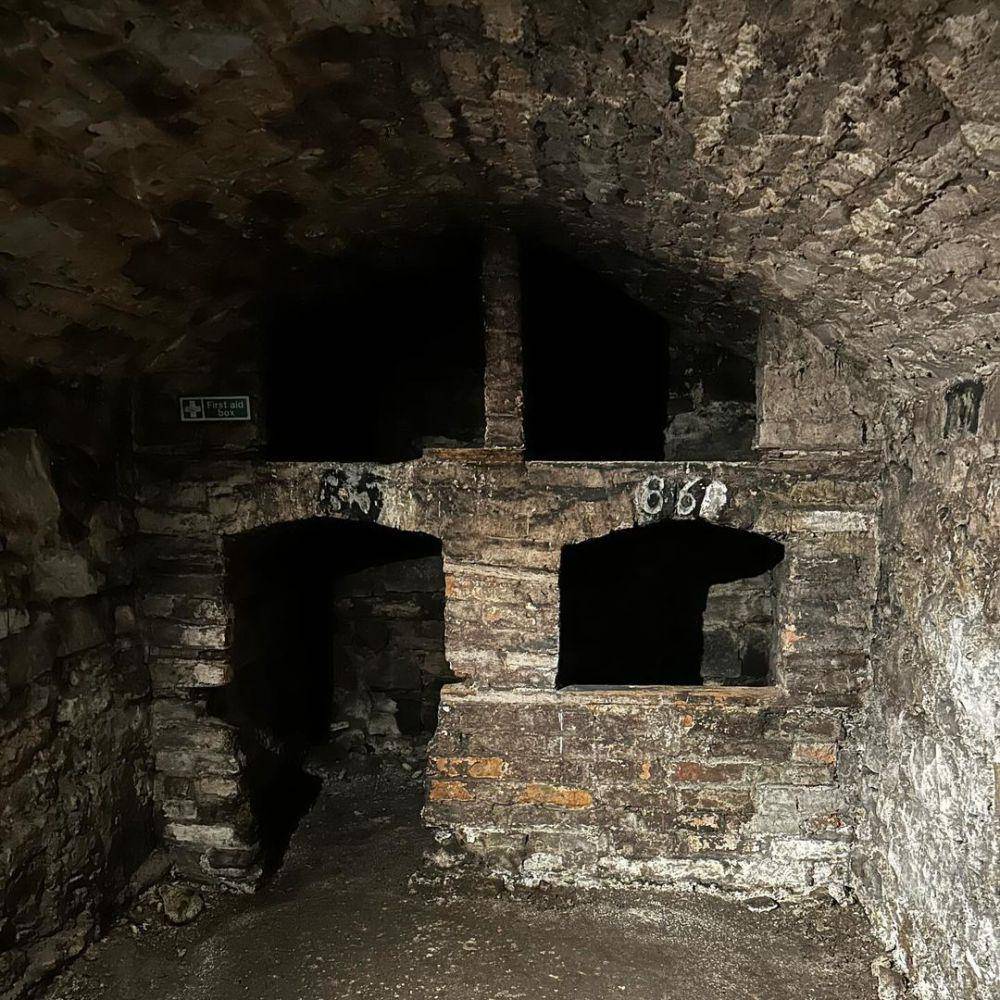 The South Bridge Vaults di Edinburgh (instagram.com/imperfection.travel)