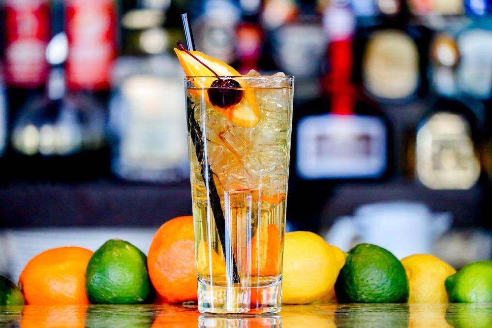 Ilustrasi fruit cocktail (pixabay.com/SocialButterflyMMG)