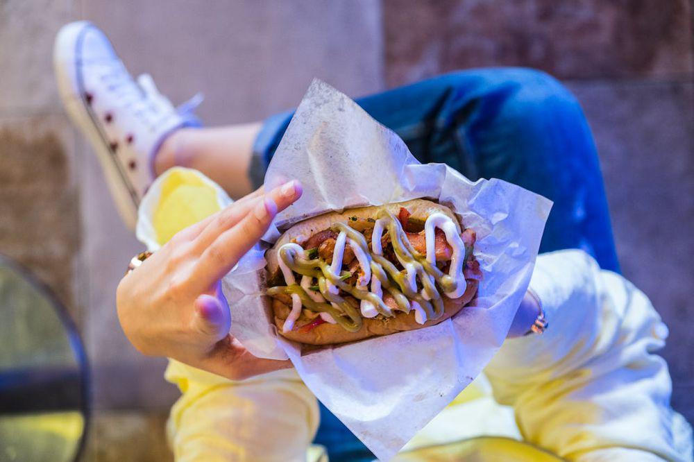 5 Makanan Cepat Saji yang Meningkatkan Risiko Kanker, Familier?