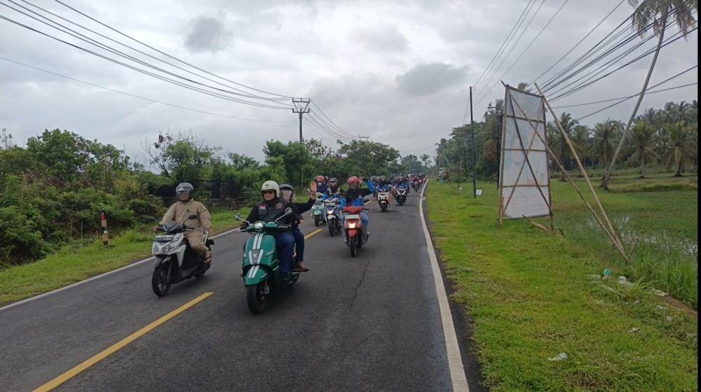 Ogah Sekadar Touring, Klub Motor Ini Gelar Baksos di Tanjung Lesung