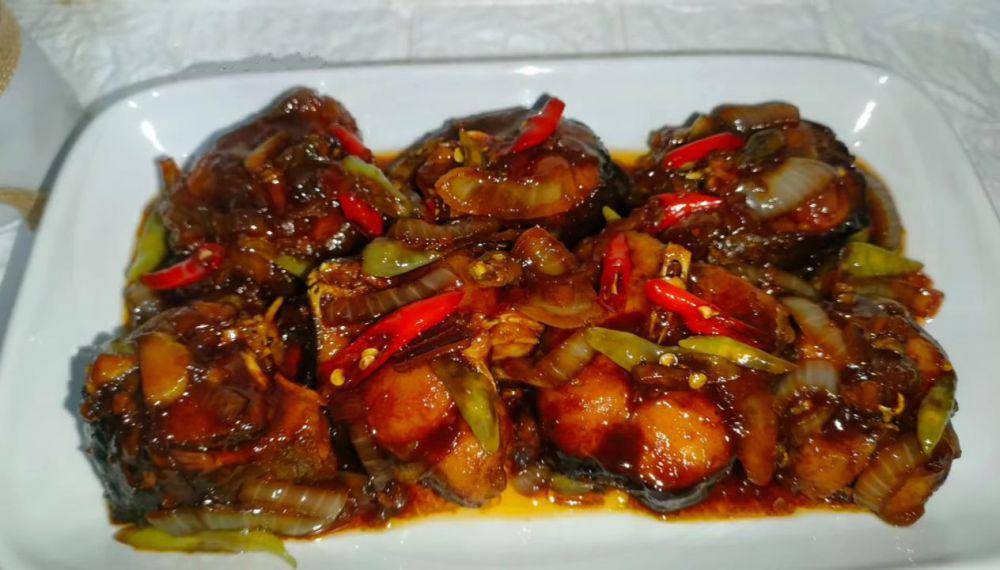 ikan patin bumbu kecap (YouTube.com/dapur bunda khalila)