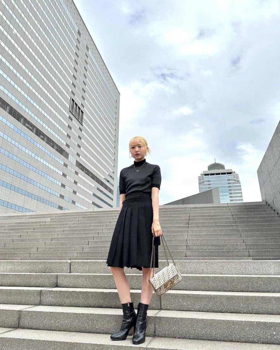 Honda Hitomi (instagram.com/10_hitomi_06)