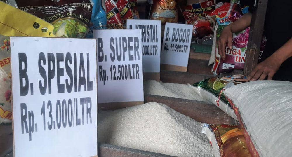 Pedagang Beras di Makassar Kesulitan Mendapat Pasokan