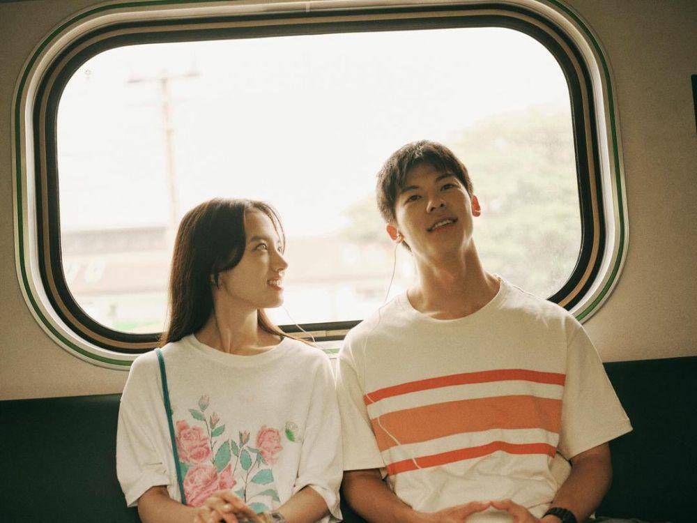 cuplikan film 18×2 Beyond Youthful Days (dok. Happinet Phantom Studios/18×2 Beyond Youthful Days)